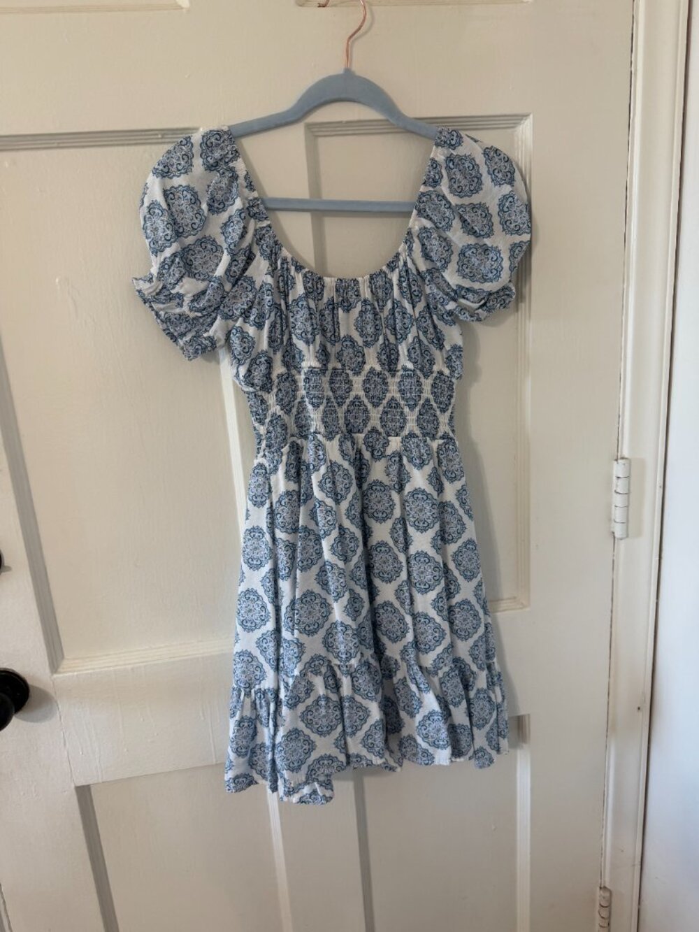 Hesperus Blue & White Puff Sleeve Smocked Mini Dress Size Small - Picture 4 of 6